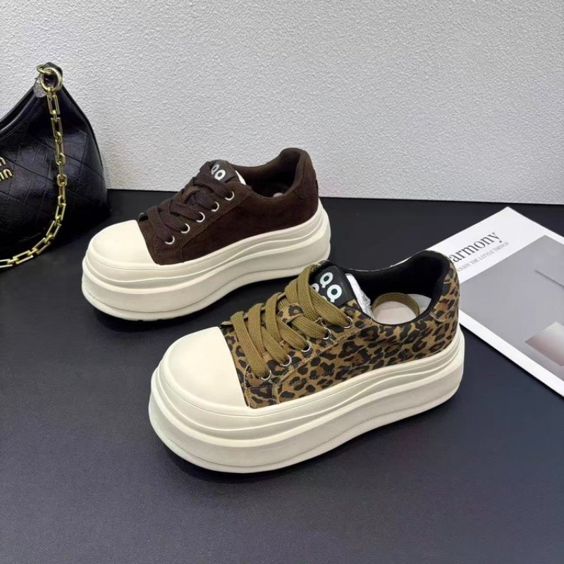 Tênis de plataforma com estamp - Embroidery Garments avaliação e preço
