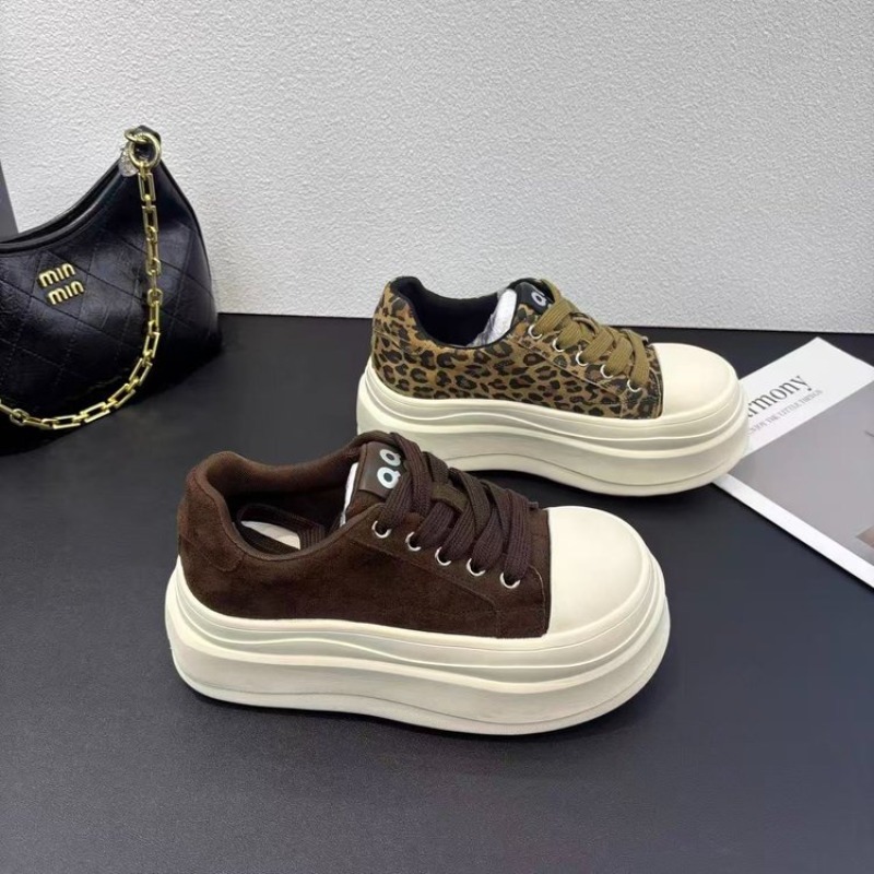 Tênis de plataforma com estamp - Embroidery Garments avaliação e preço