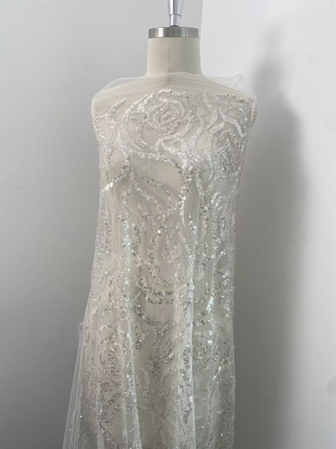 Tecido de renda com contas pes - Embroidery Rose avaliação e preço