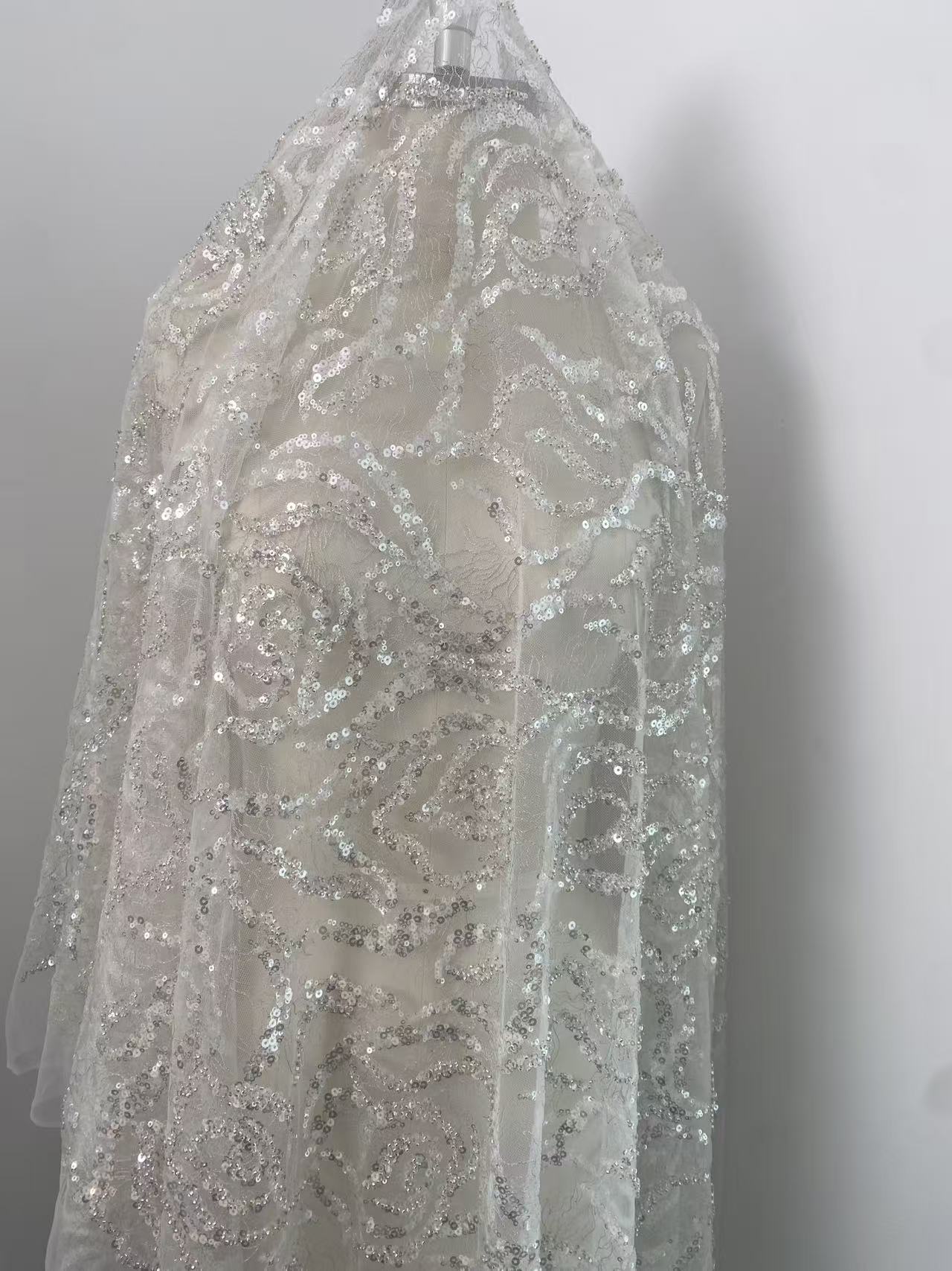 Tecido de renda com contas pes - Embroidery Rose avaliação e preço